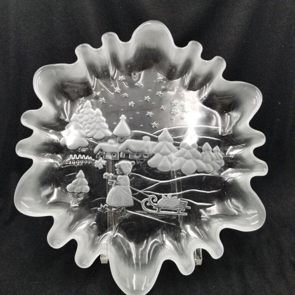Mikasa Bon Bon Festive Plate Dish Christmas Mikas Glass Serving Platter Girl Pul